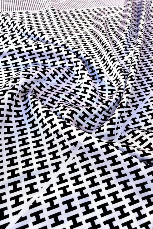 Women Fashion Satin Scarf for women Breathable Digital Printed Scarves