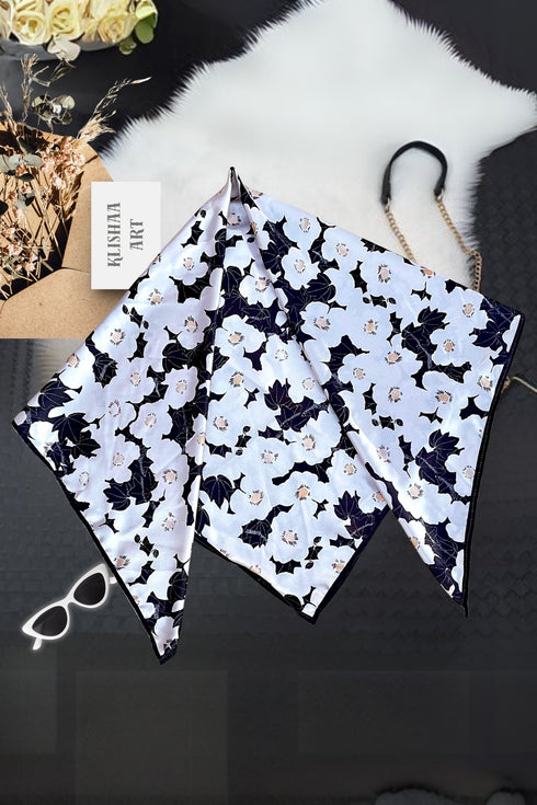 Klishaaart floral patterns and vibrant colors